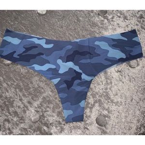 VS pink blue camo no show thong